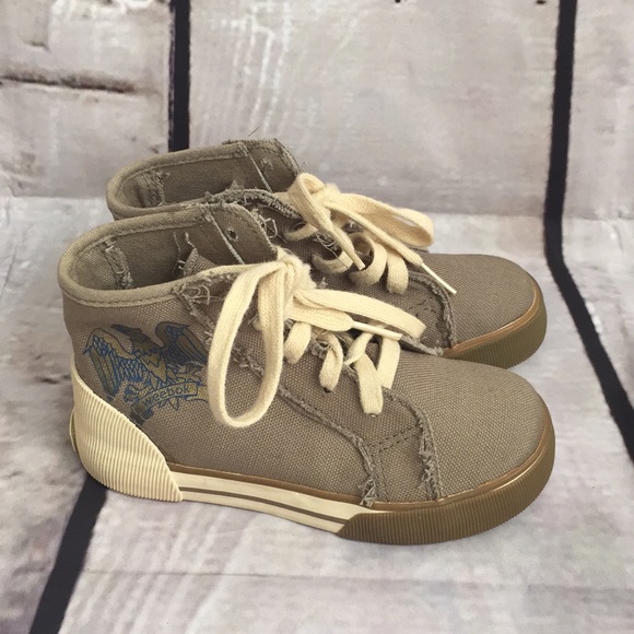 Weebok Shoes in size 10 new ! - Picture 1 of 16